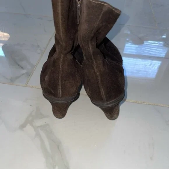 PRADA suede Classic ankle boot - Picture 8 of 8